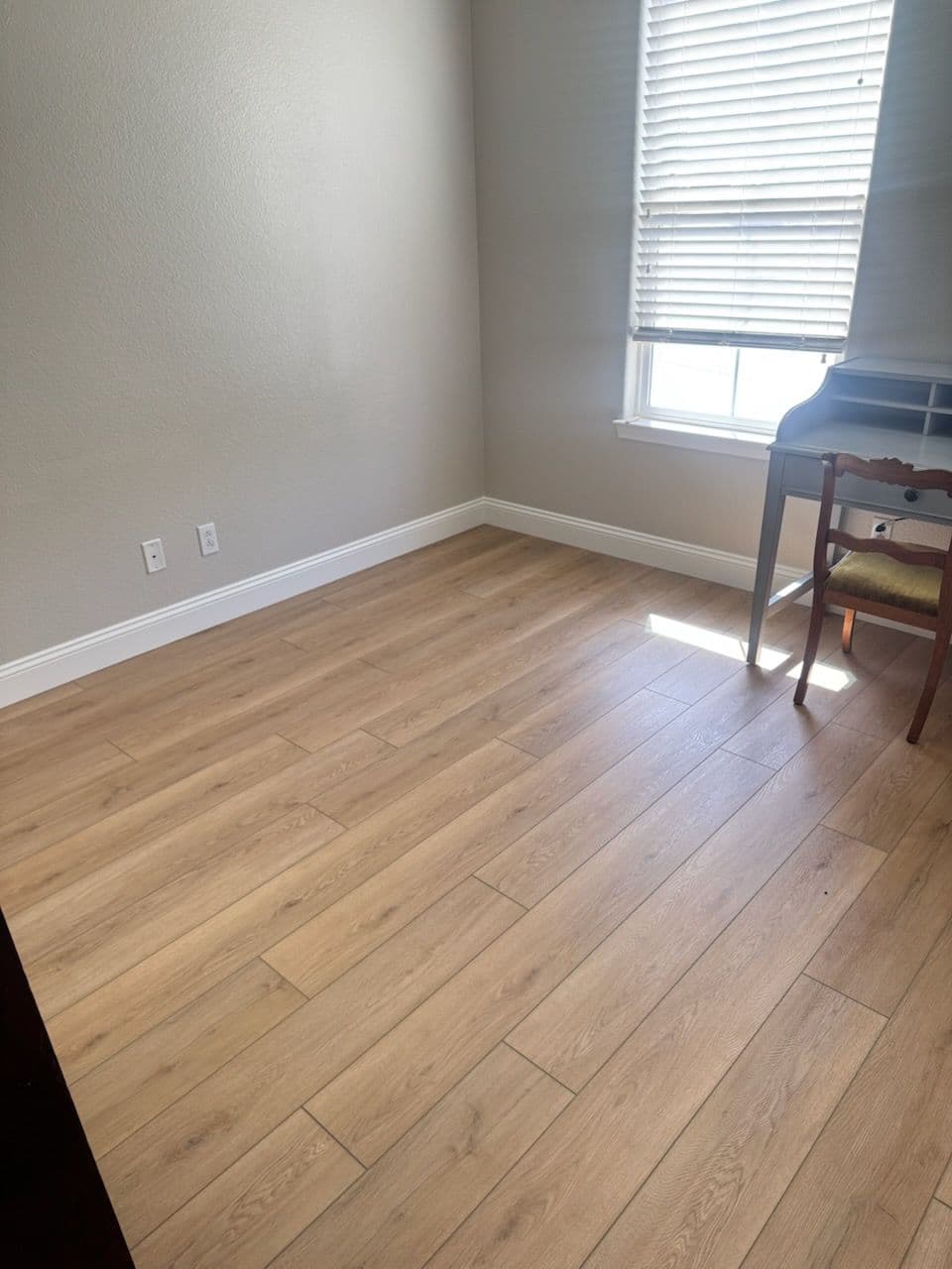 Gallery photos for Stunning Coretec LVP Flooring Transformation: Image #1