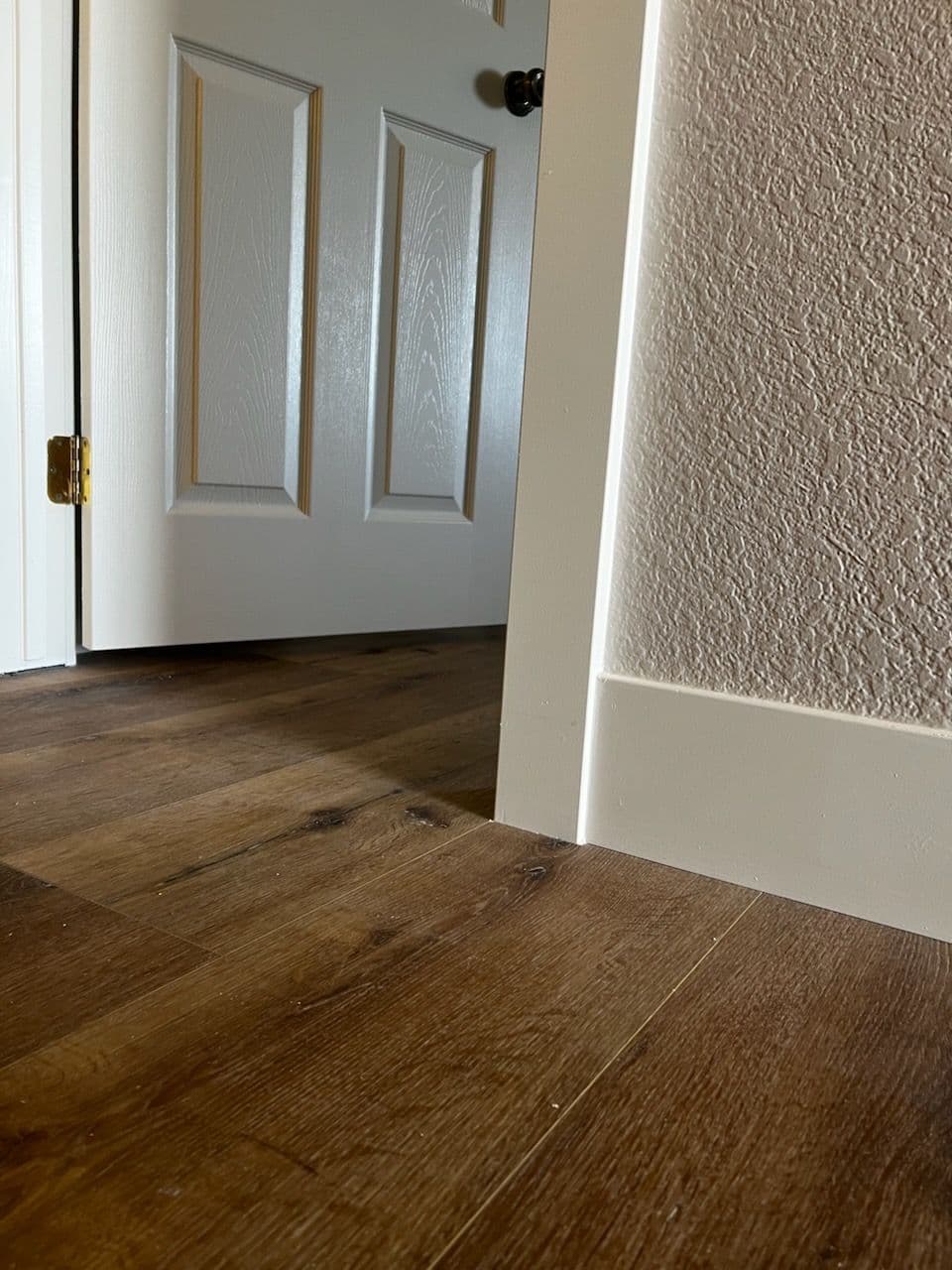 Sleek Modern Baseboard and Door Casing Update image