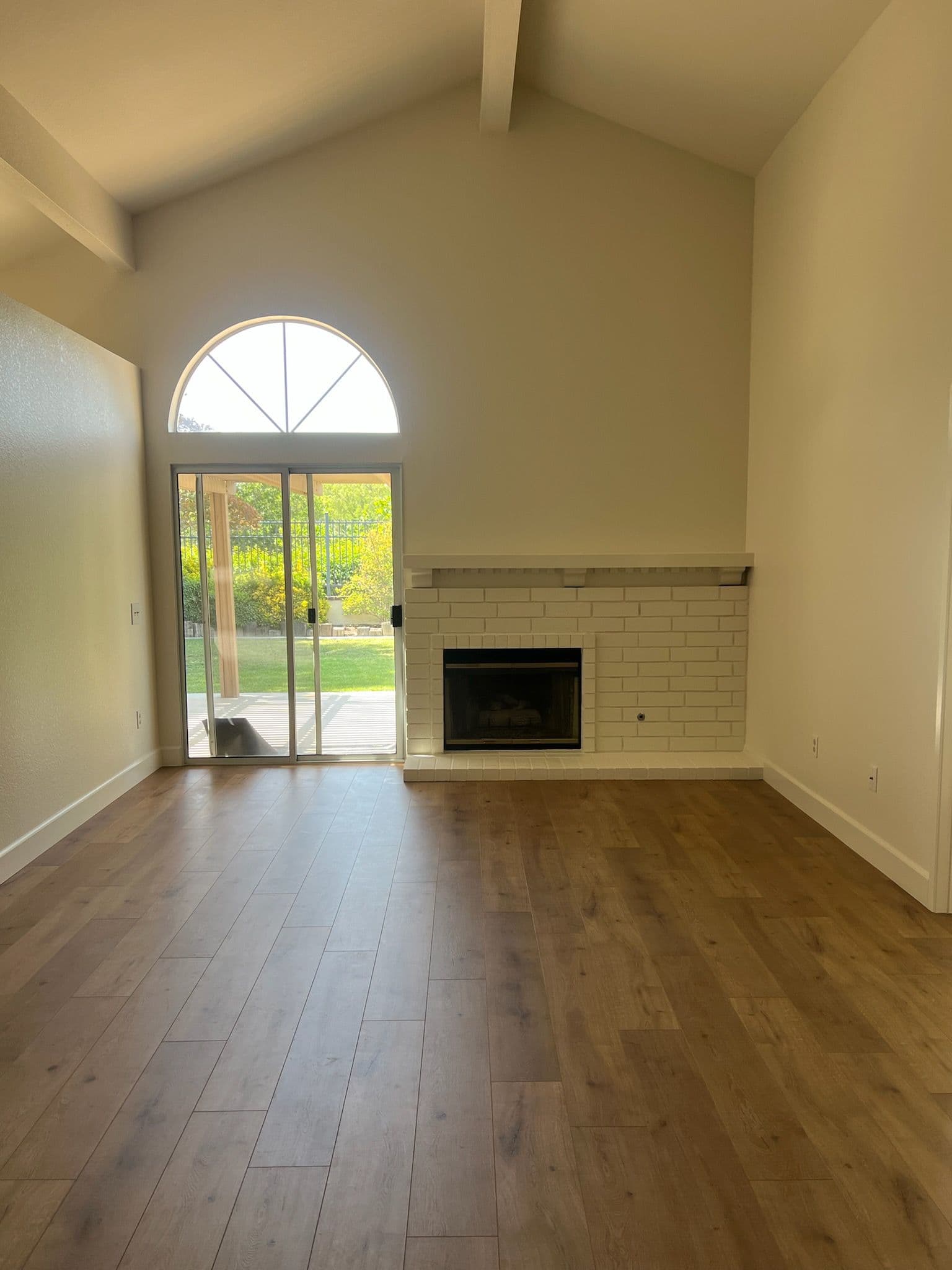 Stylish Laminate Makeover for New Homeowners image