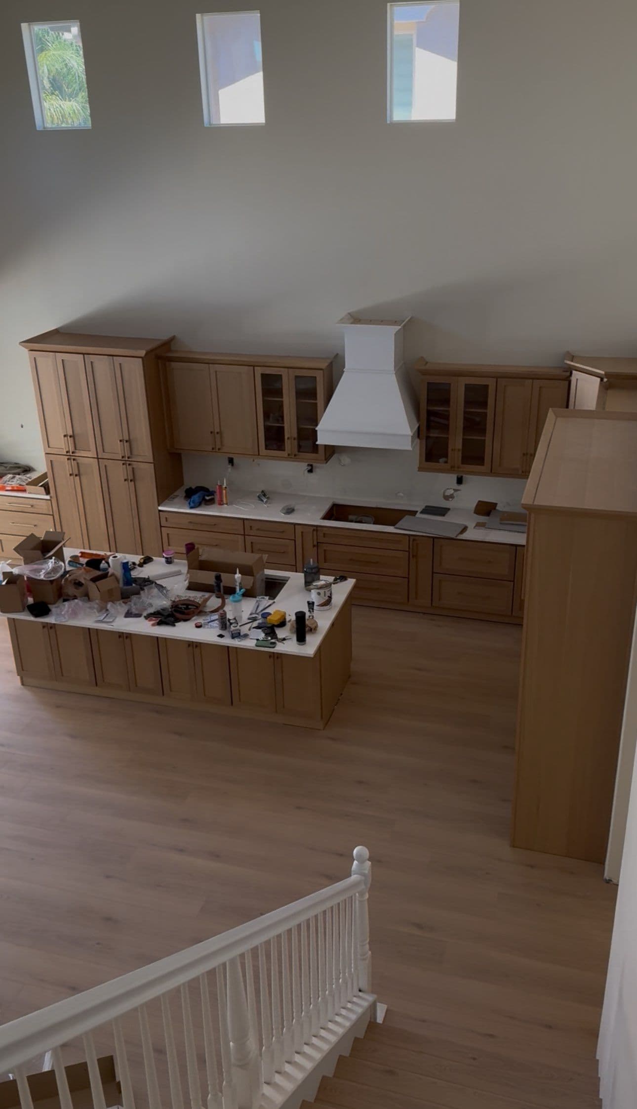 Revamp Your Space with Warm Oak Kitchen Design image